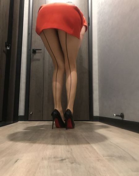 樱子和七七轮流和男炮友啪啪大秀_1080P在线观看完整版