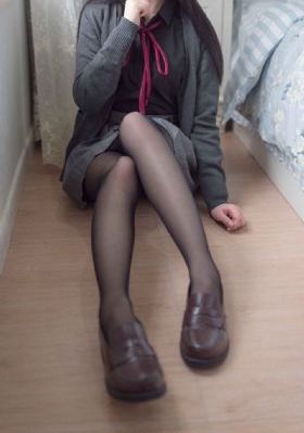 老牛嫩草欧美精品AV视频_午夜伦不卡高清在线观看